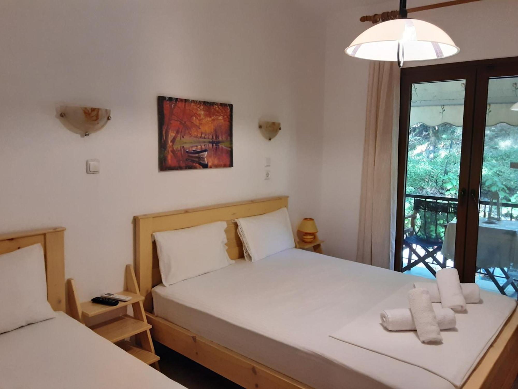 Parselia Rooms Therma  Esterno foto